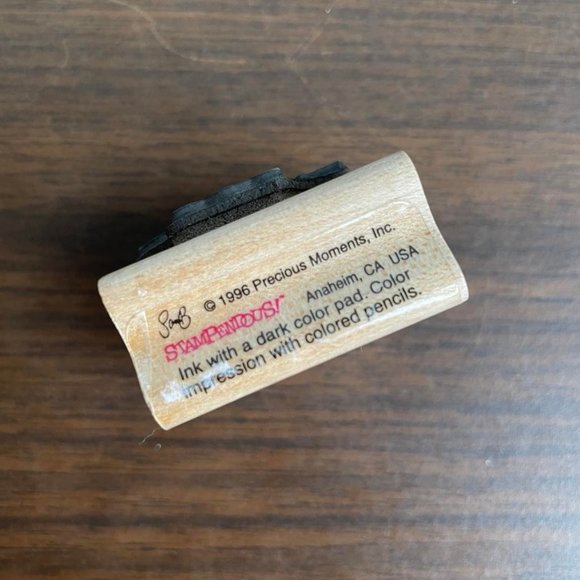 1996 Precious Moments Racoon Stamp - Picture 3 of 6